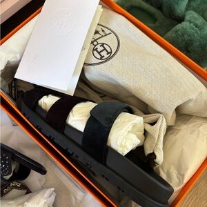 Hermes’ Womens Chypre Sandal 37 size